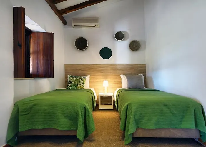 Nature ゲストハウス 4*